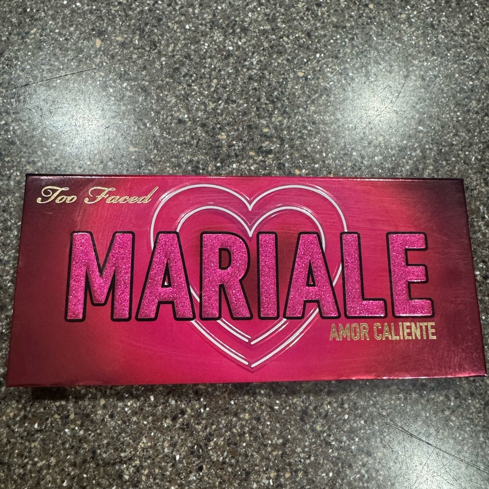 Too Faced Mariale Amor Caliente Palette - Bold Pink - Neutral Colors